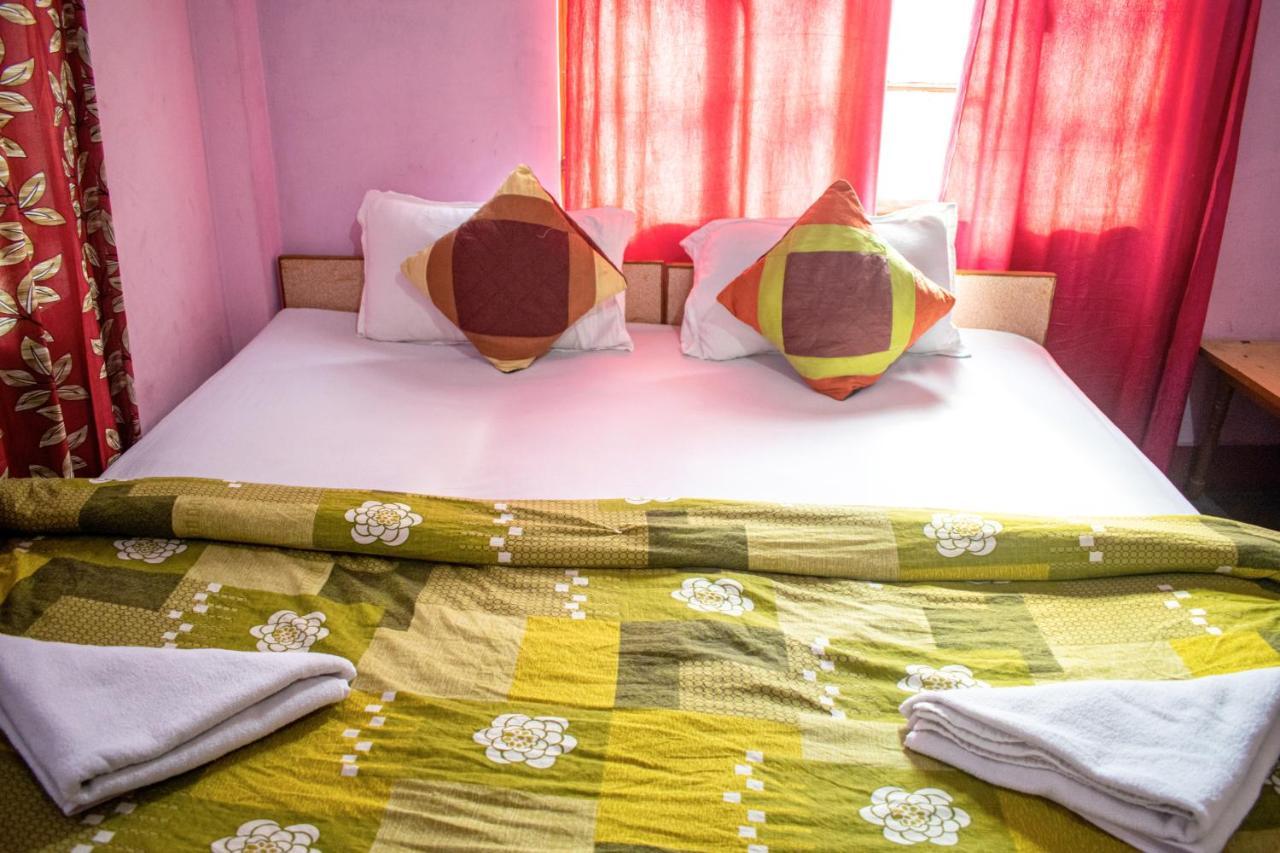 Family Guest House Váránasí Exteriér fotografie